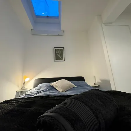 Stylish 3-bedroom Apartamento *