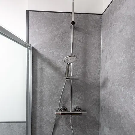 Apartment Stylish 3-bedroom Bristol