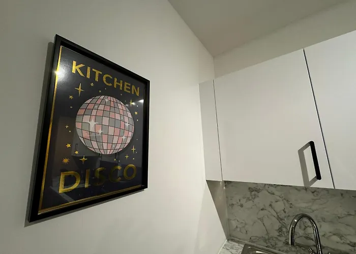 Stylish 3-bedroom Daire *