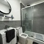 Stylish 3-bedroom Apartman Bristol